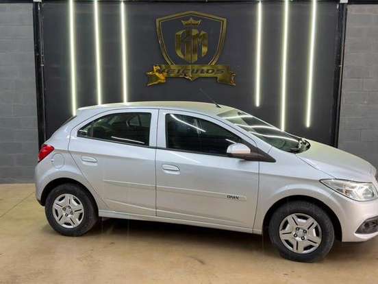 CHEVROLET-ONIX-1.0 MPFI LS 8V FLEX 4P MANUAL CHEVROLET-ONIX-2013