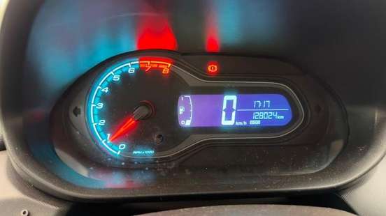 CHEVROLET-ONIX-2013