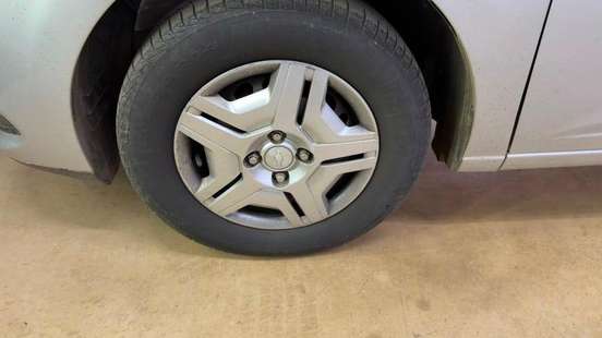 CHEVROLET-ONIX-2013