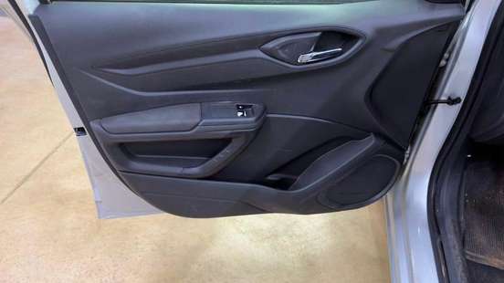 CHEVROLET-ONIX-2013