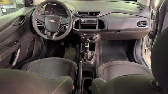 CHEVROLET-ONIX-2013