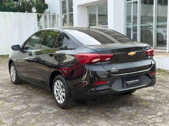 CHEVROLET-ONIX-2020