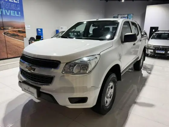 CHEVROLET S10 2.4 LS 4X2 CD 8V FLEX 4P MANUAL CHEVROLET S10 2.4 LS 4X2 CD 8V FLEX 4P MANUAL