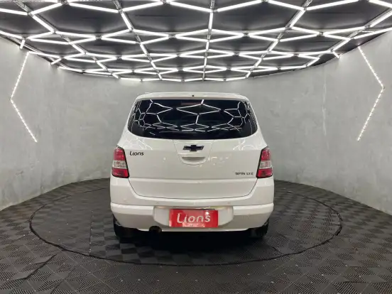 CHEVROLET-SPIN-2016