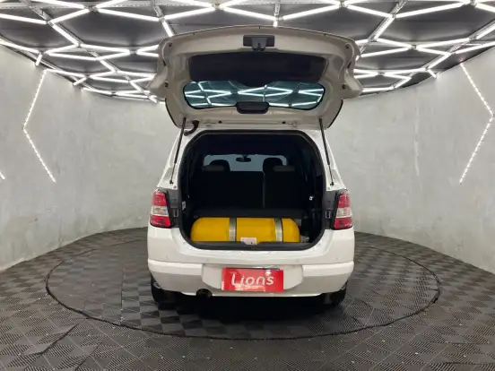 CHEVROLET-SPIN-2016