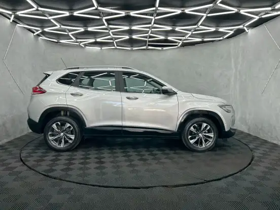 CHEVROLET-TRACKER-2021