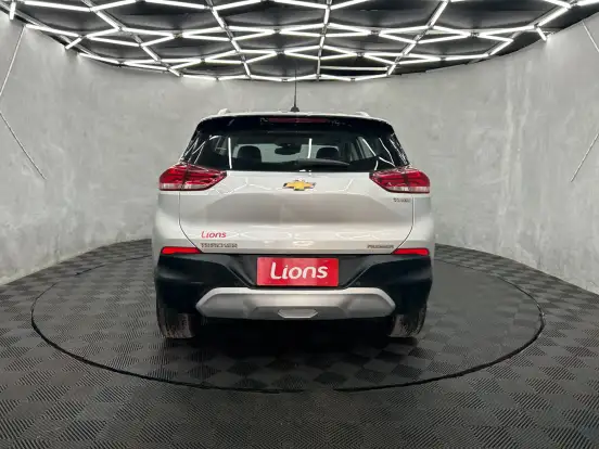 CHEVROLET-TRACKER-2021
