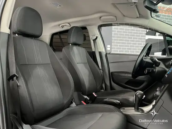 CHEVROLET-TRACKER-2015