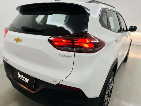 CHEVROLET-TRACKER-2024
