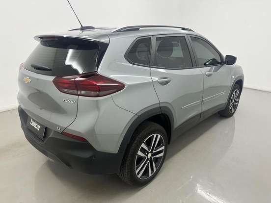 CHEVROLET-TRACKER-2024