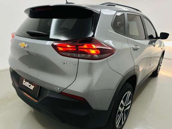 CHEVROLET-TRACKER-2024