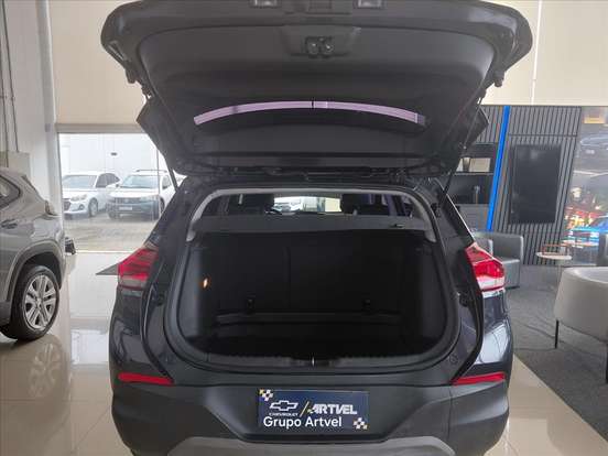 CHEVROLET-TRACKER-2023