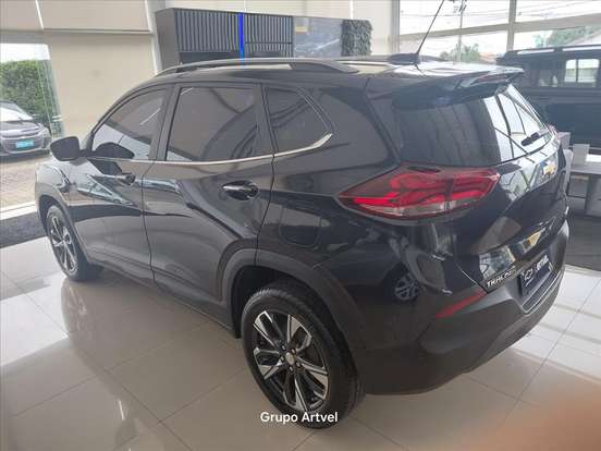 CHEVROLET-TRACKER-2023