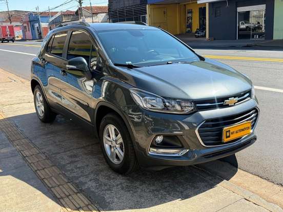 CHEVROLET-TRACKER-2019
