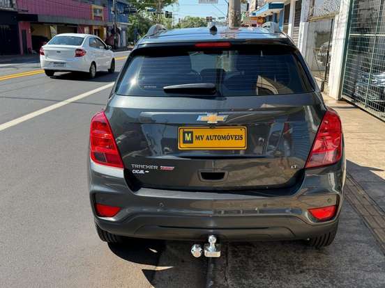 CHEVROLET-TRACKER-2019