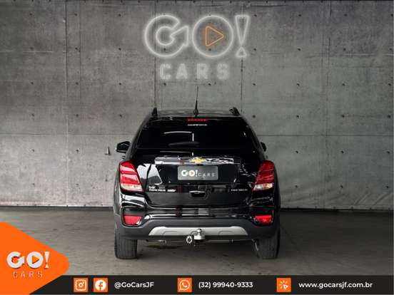 CHEVROLET-TRACKER-2018