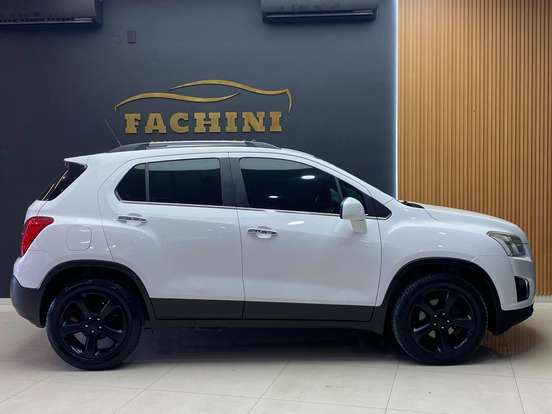 CHEVROLET-TRACKER-2014