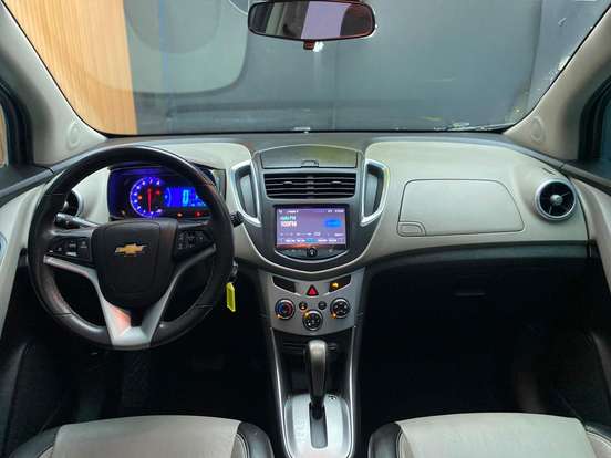 CHEVROLET-TRACKER-2014