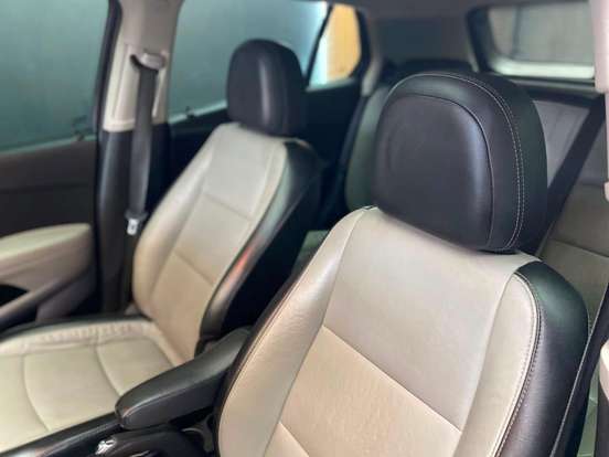 CHEVROLET-TRACKER-2014