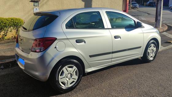 CHEVROLET ONIX 1.0 MPFI JOY 8V FLEX 4P MANUAL