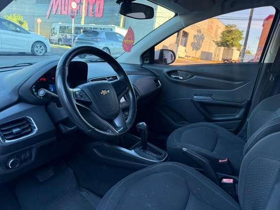 CHEVROLET-ONIX-2013
