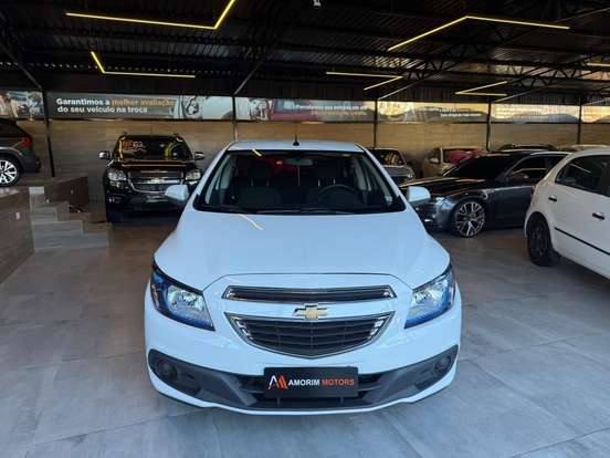 CHEVROLET-ONIX-2013