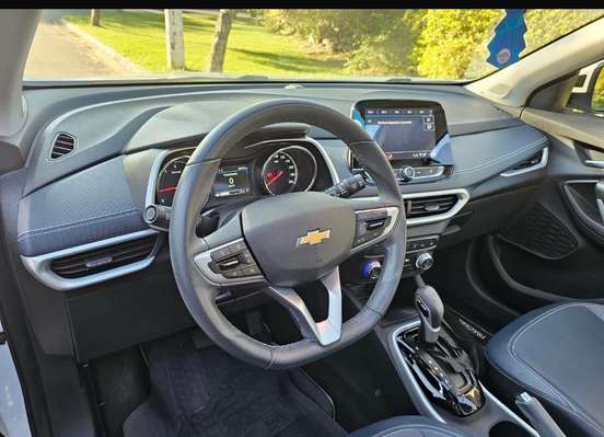 CHEVROLET-TRACKER-2023
