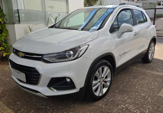 CHEVROLET-TRACKER-2017