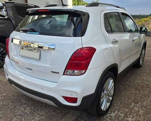 CHEVROLET-TRACKER-2017