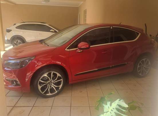CITROËN-DS4-2013