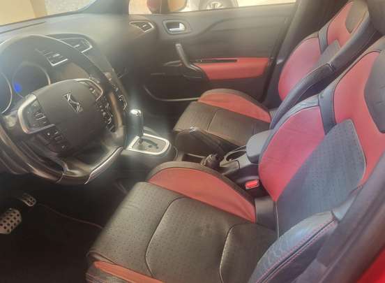 CITROËN-DS4-2013