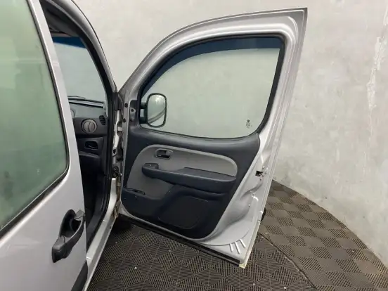 FIAT-DOBLÒ-1.8 MPI ESSENCE 16V FLEX 4P MANUAL FIAT-DOBLÒ-2020