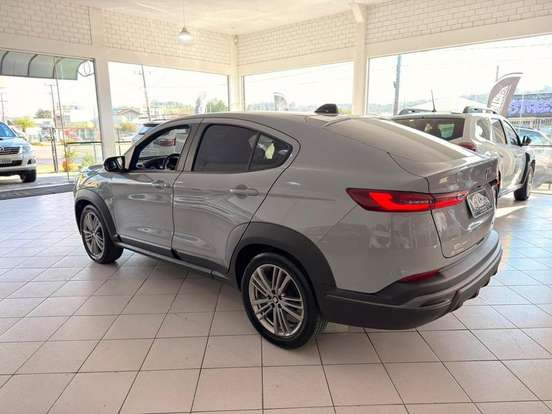 FIAT-FASTBACK-2024