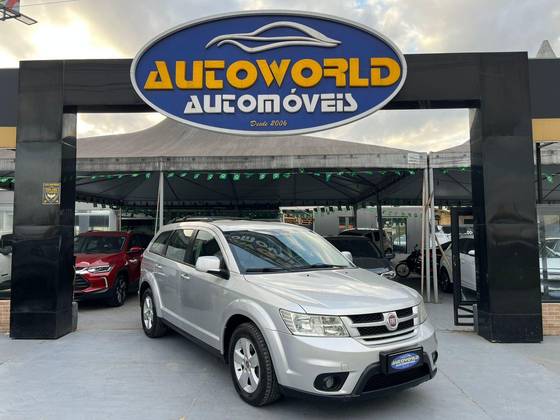 FIAT FREEMONT 2.4 PRECISION 16V GASOLINA 4P AUTOMÁTICO