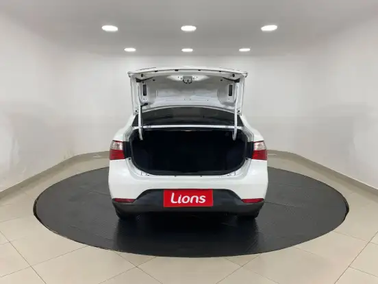 FIAT-GRAND SIENA-1.4 MPI ATTRACTIVE 8V FLEX 4P MANUAL FIAT-GRAND SIENA-2019
