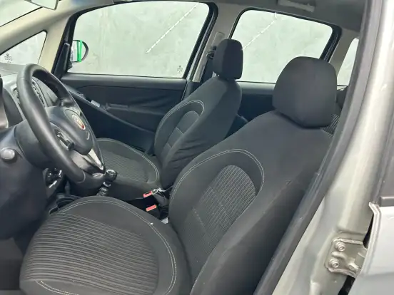 FIAT-IDEA-1.6 MPI ESSENCE 16V FLEX 4P MANUAL FIAT-IDEA-2016