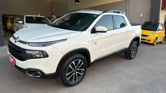 FIAT TORO 2.0 16V TURBO DIESEL FREEDOM 4WD AT9