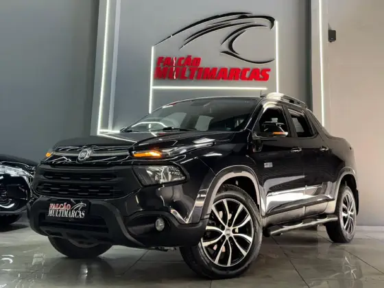 FIAT TORO 2.0 16V TURBO DIESEL ULTRA 4WD AT9 FIAT TORO 2.0 16V TURBO DIESEL ULTRA 4WD AT9