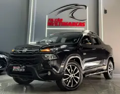 FIAT TORO 2.0 16V TURBO DIESEL ULTRA 4WD AT9 FIAT TORO 2.0 16V TURBO DIESEL ULTRA 4WD AT9