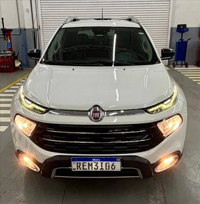FIAT TORO 2.0 16V TURBO DIESEL VOLCANO 4WD AT9