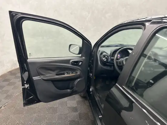 FIAT-UNO-2016