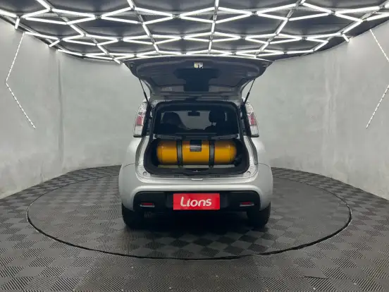FIAT-UNO-2020