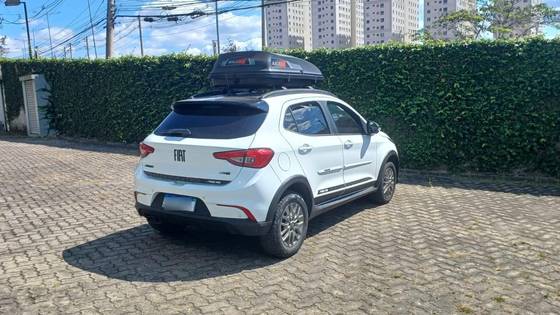 FIAT ARGO 1.8 E.TORQ FLEX TREKKING AT6