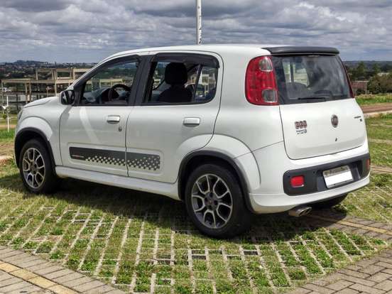 FIAT-UNO-1.4 EVO SPORTING 8V FLEX 4P MANUAL FIAT-UNO-2013