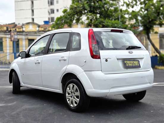 FORD-FIESTA-2013
