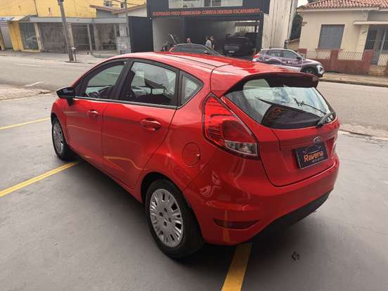 FORD-FIESTA-2016