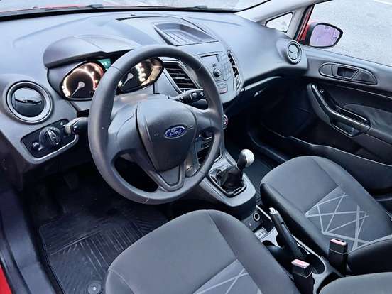 FORD-FIESTA-2016