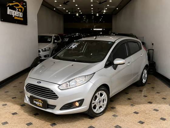 FORD FIESTA 1.6 SE HATCH 16V FLEX 4P POWERSHIFT