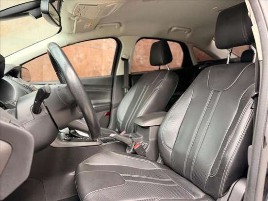 FORD-FOCUS-2016