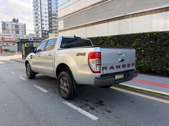 FORD-RANGER-2.2 XLS 4X2 CD 16V DIESEL 4P AUTOMÁTICO FORD-RANGER-2021